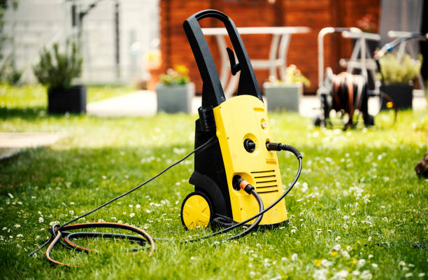 Animal Enclosure Cleaning in Colville, WA